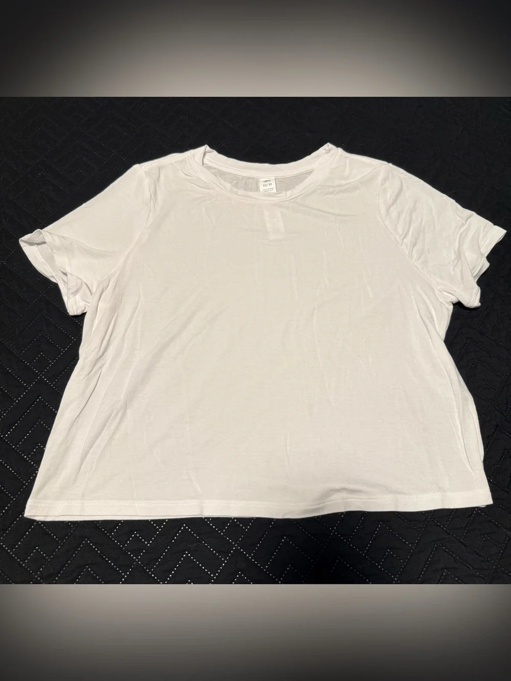 NWOT! Alo White Sheer Cropped Tee XS